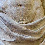 Le pagne des atlantes de l'h�tel Maurel de Pontev�s est un peu bas... 